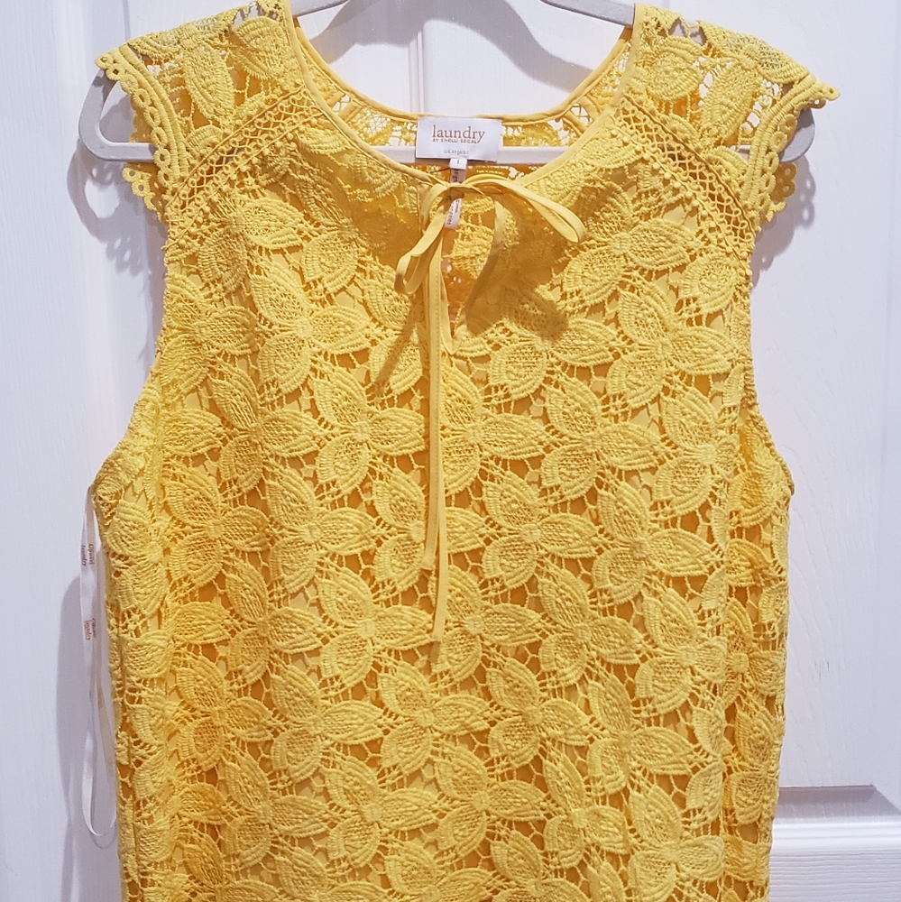 Laundry by Shelli Segal Yellow Lace Top